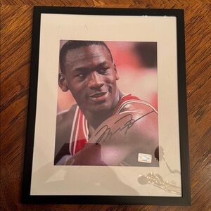 Michael Jordan autographed 8x10 photo